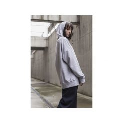 PATCH HOODIE IN COOL GRAY. Szare bluzy damskie marki The Hive, s, z haftami, z bawełny, bez rękawów, z kapturem. Za 199,00 zł.