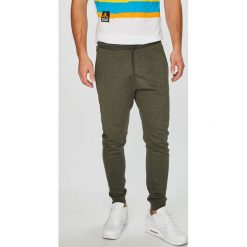Only & Sons - Spodnie. Niebieskie spodnie męskie marki Only & Sons, na co dzień, s, bez wzorów, z bawełny, casualowe. W wyprzedaży za 79,90 zł.