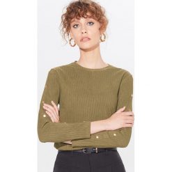 Strukturalna bluzka z napami - Khaki. Brązowe bluzki damskie Mohito, s. W wyprzedaży za 14,99 zł.
