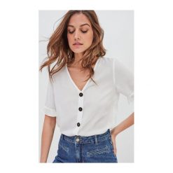 Bluzka damska. Szare bluzki damskie Promod, na co dzień, bez wzorów, eleganckie, bez kołnierzyka, bez rękawów. Za 99,90 zł.