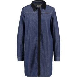 Sukienki: Wrangler Sukienka jeansowa debbie blue