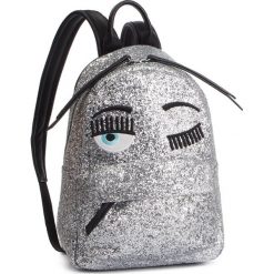 Plecak CHIARA FERRAGNI - 19PE-CFZ004 Argento/Silver. Szare plecaki damskie marki Chiara Ferragni, ze skóry ekologicznej, klasyczne. Za 1799,00 zł.