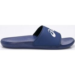 Asics Tiger - Klapki. Niebieskie kapcie męskie Asics Tiger, z gumy, bez zapięcia. W wyprzedaży za 69,90 zł.