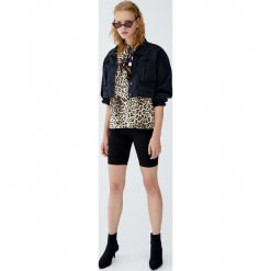 Legginsy kolarki. Czarne legginsy Pull&Bear. Za 59,90 zł.