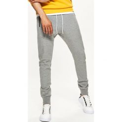 Joggery mÄ™skie: Dresowe joggery basic – Jasny szary