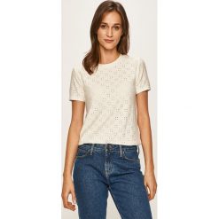 Jacqueline de Yong - T-shirt. Różowe bluzki damskie Jacqueline de Yong, s, bez wzorów, z elastanu, z okrągłym kołnierzem. Za 59,90 zł.