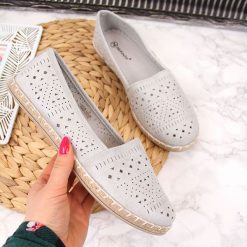 Espadryle damskie ażurowe szare McKeylor - szary. Szare espadryle damskie McKeylor, bez wzorów, bez zapięcia. Za 49,99 zł.