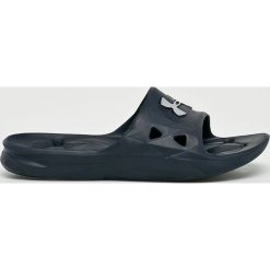 Under Armour - Klapki. Czarne kapcie męskie Under Armour, z materiału, bez zapięcia. W wyprzedaży za 69,90 zł.