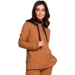 Bluza z kapturem - karmelowa. Czarne bluzy damskie BE, s, bez wzorów, z elastanu, bez rękawów, długie, z kapturem. W wyprzedaży za 169,00 zł.