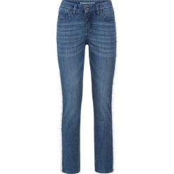 Dżinsy RELAXED z frędzlami bonprix niebieski "stone”. Niebieskie jeansy damskie relaxed fit marki Reserved. Za 49,99 zł.