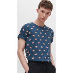 T-shirt z nadrukiem - Granatowy. Niebieskie t-shirty męskie Reserved, xl, z nadrukiem, bez kołnierzyka. Za 39,99 zł.