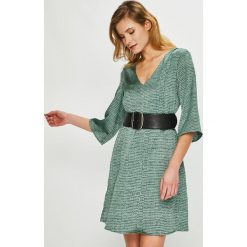 Vila - Sukienka. Szare sukienki damskie Vila, na co dzień, s, bez wzorów, z poliesteru, casualowe, bez kołnierzyka, bez rękawów, mini, proste. Za 169,90 zł.
