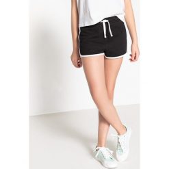Szorty sportowe 10-16 lat. Czarne spodenki chłopięce marki La Redoute Collections, z bawełny, młodzieżowe. Za 44,06 zł.