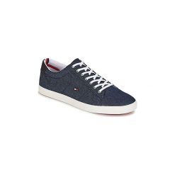 Buty Tommy Hilfiger HOWELL 1. Niebieskie trampki męskie TOMMY HILFIGER, bez wzorów, bez zapięcia. Za 289,00 zł.