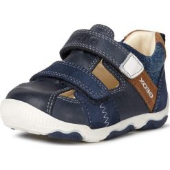 Geox Tenisówki chłopięce NEW BALU B020PA_0CLPA_C4002 24 ciemnoniebieskie. Niebieskie buty chłopięce sportowe Geox, ze skóry, bez zapięcia. Za 239,00 zł.