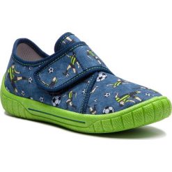 Kapcie SUPERFIT - 3-00279-82 M Blau. Niebieskie sandały chłopięce Superfit, z tworzywa sztucznego, bez zapięcia. Za 109,00 zł.