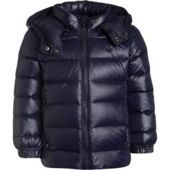 Polo Ralph Lauren OUTERWEAR JACKET Kurtka puchowa collection navy. Niebieskie kurtki chłopięce zimowe marki Polo Ralph Lauren, z materiału. W wyprzedaży za 602,10 zł.