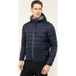 Kurtka puchowa Armani Exchange 8NZB15 ZNW3Z 5578. Niebieskie kurtki męskie Armani Exchange, xl, bez wzorów, z puchu, bez kaptura. Za 799,00 zł.