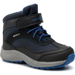 Śniegowce GEOX - J N.Alaska B.B Wpf C J847PC 0MEFU C0245 M Black/Royal. Czarne śniegowce chłopięce Geox, bez zapięcia. Za 309,00 zł.
