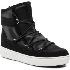 Śniegowce MOON BOOT - Pulse Z Satin 24103700001 Black. Czarne kozaki damskie Moon Boot, na zimę, ze skóry, bez obcasa, bez zapięcia. W wyprzedaży za 639,00 zł.