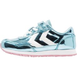 Hummel REFLEX BUBBLEGUM Tenisówki i Trampki nile blue. Niebieskie trampki dziewczęce Hummel, z materiału. Za 249,00 zł.