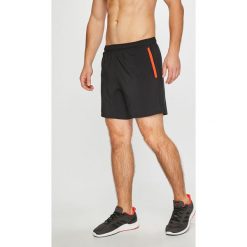 Under Armour - Szorty Speed Stride 7. Czarne spodenki i szorty męskie marki Under Armour, s, z poliesteru, sportowe. W wyprzedaży za 99,90 zł.