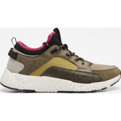 Sneakersy - Szary. Szare sneakersy męskie Cropp, bez zapięcia. Za 139,99 zł.