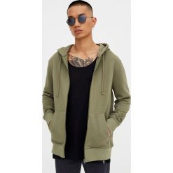 Koszulka na ramiączkach z kieszonką. Czerwone koszulki męskie Pull&Bear, m, bez wzorów, bez kołnierzyka, bez rękawów. Za 24,90 zł.