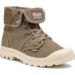 Trapery PALLADIUM - Pallabrouse Baggy 02478-327-M Dark Olive. Zielone spodnie męskie Palladium, m, bez wzorów, z tworzywa sztucznego, klasyczne. Za 399,00 zł.