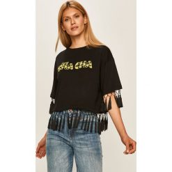Guess Jeans - T-shirt. Czarne bluzki damskie Guess Jeans, s, z aplikacjami, z bawełny, z okrągłym kołnierzem. Za 329,90 zł.