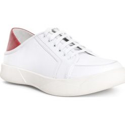 Buty męskie. Niebieskie buty sportowe męskie Wittchen, ze skóry, bez zapięcia. W wyprzedaży za 199,90 zł.