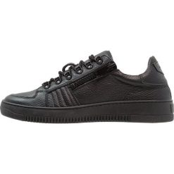 Antony Morato Sneakersy niskie black. Czarne trampki męskie Antony Morato, bez zapięcia. Za 709,00 zł.