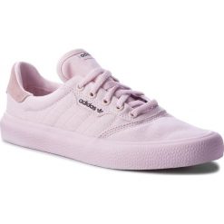 Buty adidas - 3Mc B44945 Aerpnk/Aerpnk/Cblack. Różowe buty sportowe damskie Adidas, na co dzień, bez wzorów, ze skóry, bez obcasa, na płaskiej podeszwie, bez zapięcia. W wyprzedaży za 199,00 zł.