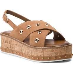 Sandały INUOVO - 8111 Coconut. Pomarańczowe klapki damskie marki Inuovo, bez wzorów, ze skóry, bez obcasa. W wyprzedaży za 229,00 zł.