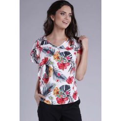 Bluzka z Dekoltem V z Falbanką na Ramieniu. Różowe bluzki damskie Molly.pl, s, bez wzorów, z jeansu, eleganckie, z falbankami, z długim rękawem. Za 118,90 zł.