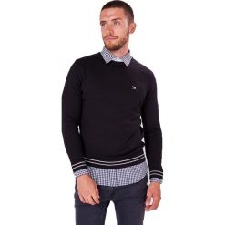 AUDEN CAVILL sweter męski L czarny. Czarne swetry męskie Auden Cavill, m, bez wzorów, bez kołnierzyka, bez kaptura. Za 169,00 zł.