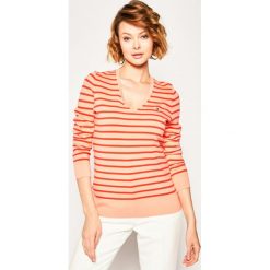Sweter TOMMY HILFIGER WW0WW27954. Pomarańczowe swetry damskie TOMMY HILFIGER, xs, bez wzorów, klasyczne, bez rękawów, bez kaptura. W wyprzedaży za 309,00 zł.