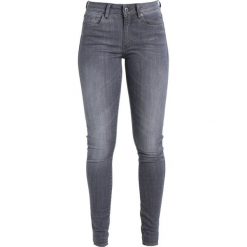 GStar Jeans Skinny Fit render grey ultimate stretch denim. Szare rurki damskie marki G-Star, z elastanu. W wyprzedaży za 428,35 zł.
