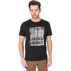 Jack & Jones Star Koszulka Czarny. Czarne podkoszulki męskie Jack & Jones, xl, z nadrukiem, z bawełny, retro, bez kołnierzyka, z krótkim rękawem, krótkie. Za 64,95 zł.