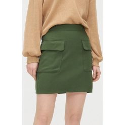 Spódnica mini z łańcuchem - Khaki. Brązowe spódniczki damskie Cropp, s, bez wzorów, mini. Za 69,99 zł.