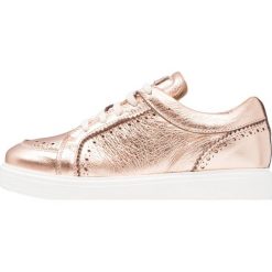 Buty sportowe dziewczęce: clic! Sznurowane sportowe wash cipria