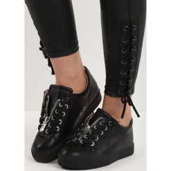 Czarne Buty Sportowe Zip-On. Czarne buty sportowe damskie Born2be, sportowe. Za 59,99 zł.