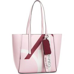 Torebka CALVIN KLEIN - Ck Base Medium Shopper Print K60K604667 629. Czerwone torby damskie na zakupy marki Calvin Klein, ze skóry ekologicznej. Za 649,00 zł.