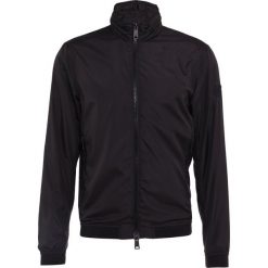 Emporio Armani Kurtka przejściowa nero. Czarne marynarki męskie Emporio Armani, m, bez wzorów, z materiału. W wyprzedaży za 944,30 zł.