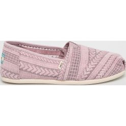 Toms - Espadryle Classic. Fioletowe espadryle damskie Toms, bez wzorów, z gumy, bez obcasa, na obcasie. W wyprzedaży za 199,90 zł.