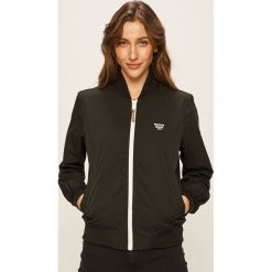Tommy Jeans - Kurtka. Różowe kurtki damskie Tommy Jeans, s, bez wzorów, z poliesteru, krótkie. Za 649,90 zł.