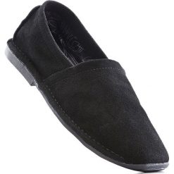 Półbuty wsuwane skórzane bonprix czarny. Czarne buty sportowe damskie bonprix, bez wzorów, sportowe, bez obcasa, bez zapięcia. Za 59,99 zł.