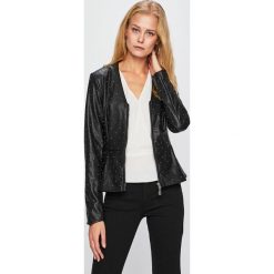 Guess Jeans - Kurtka Joy. Czarne kurtki damskie Guess Jeans, s, z aplikacjami, z elastanu, krótkie. W wyprzedaży za 659,90 zł.