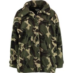 Płaszcze damskie: TWINTIP TEDDY WINTER Krótki płaszcz Camouflage