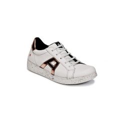 Buty Art I EXPRESS. Białe trampki męskie marki Art, bez wzorów, bez zapięcia. Za 391,20 zł.